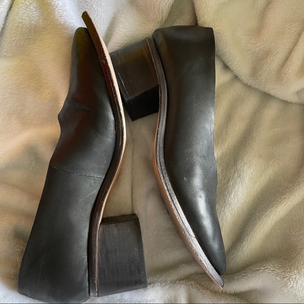 Wai & Pai Oak Pump Black Square Toe Block Heel Size 38 - Picture 5 of 8